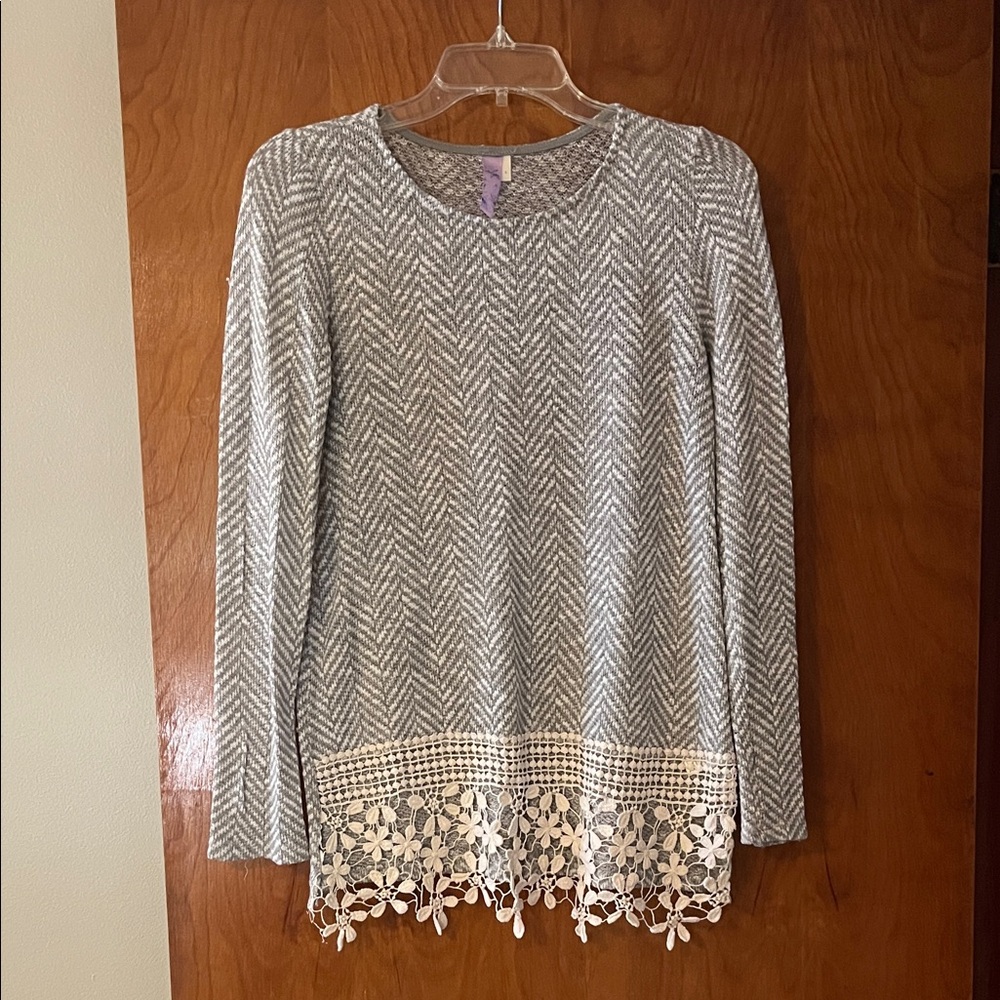Alya Gray and Cream Chevron Blouse with Lace Hem